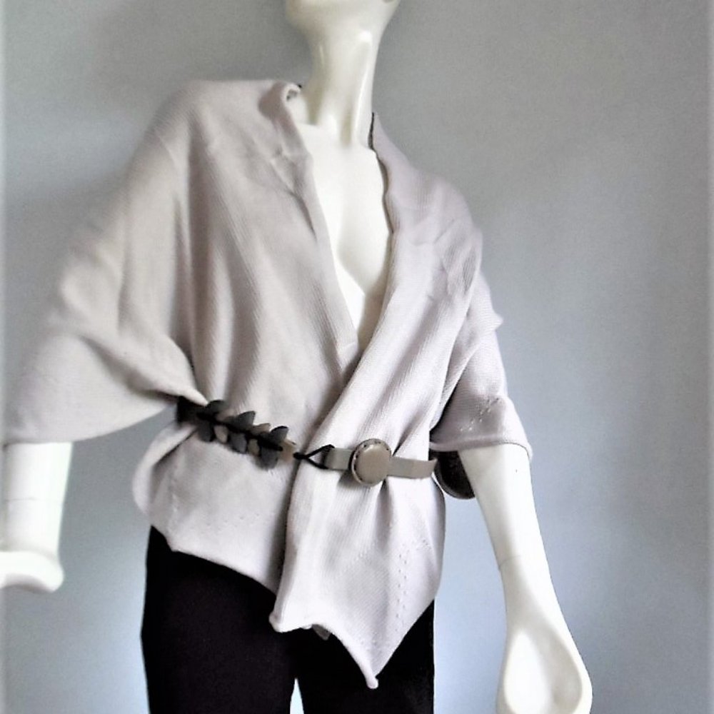 CONCEPT CREA  SWEATER  98%WOOL 2 % ELITE NWT
